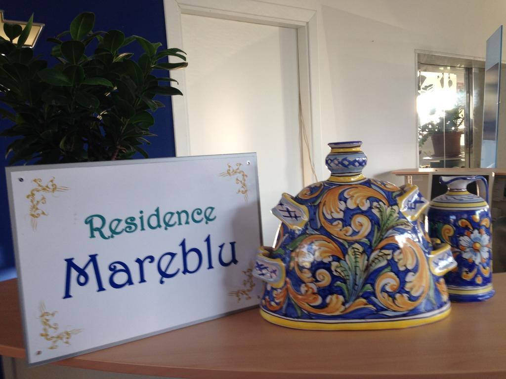 Residence Mareblu Barcellona-Pozzo di Gotto Exteriör bild